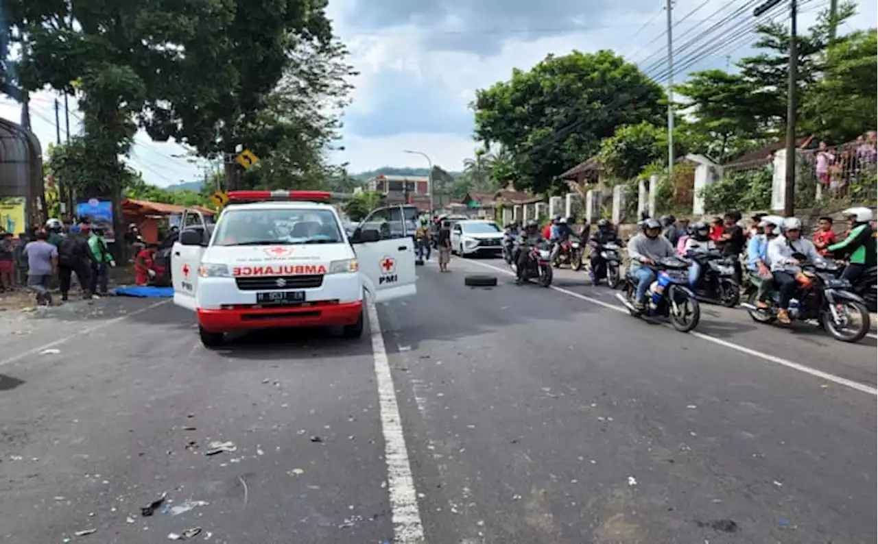 Kecelakaan Beruntun di Salatiga, 2 Orang Meninggal Dunia