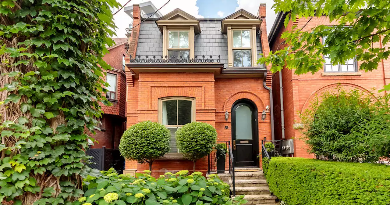 This dignified $6 million Victorian home in Toronto has a 100-year-old history