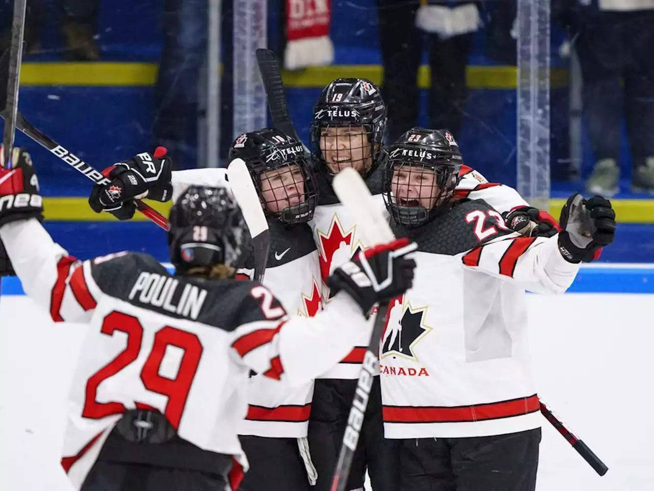 Brianne Jenner leads Canada to 2-1 win over U.S. in women's world hockey final