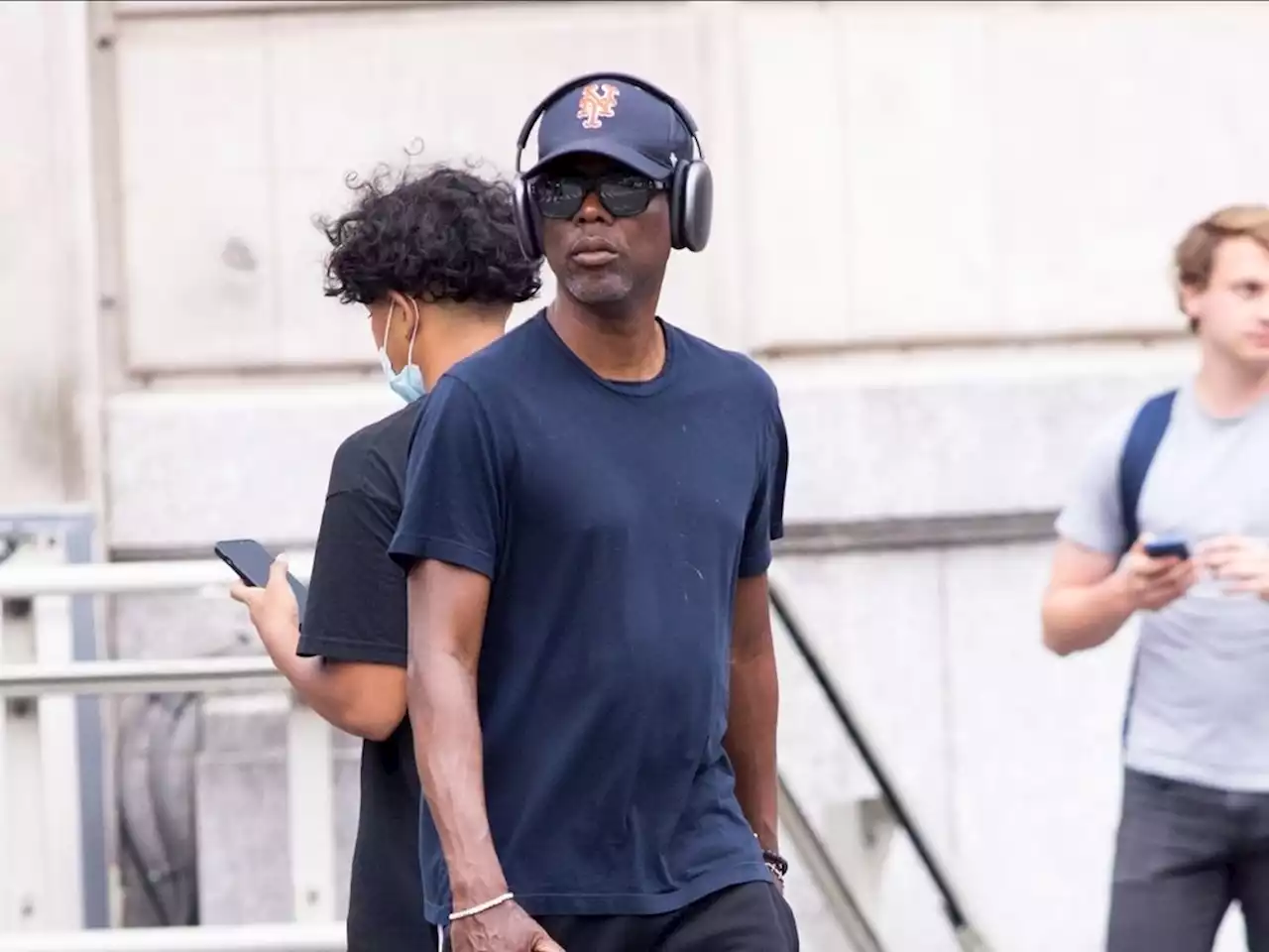 'F— YOUR HOSTAGE VIDEO': Chris Rock reacts to Will Smith's apology clip