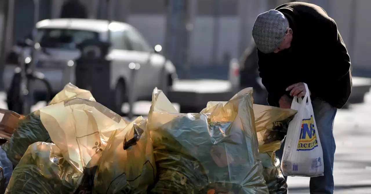 L’eterno ritorno della destra: la guerra a poveri e stranieri - Il Fatto Quotidiano