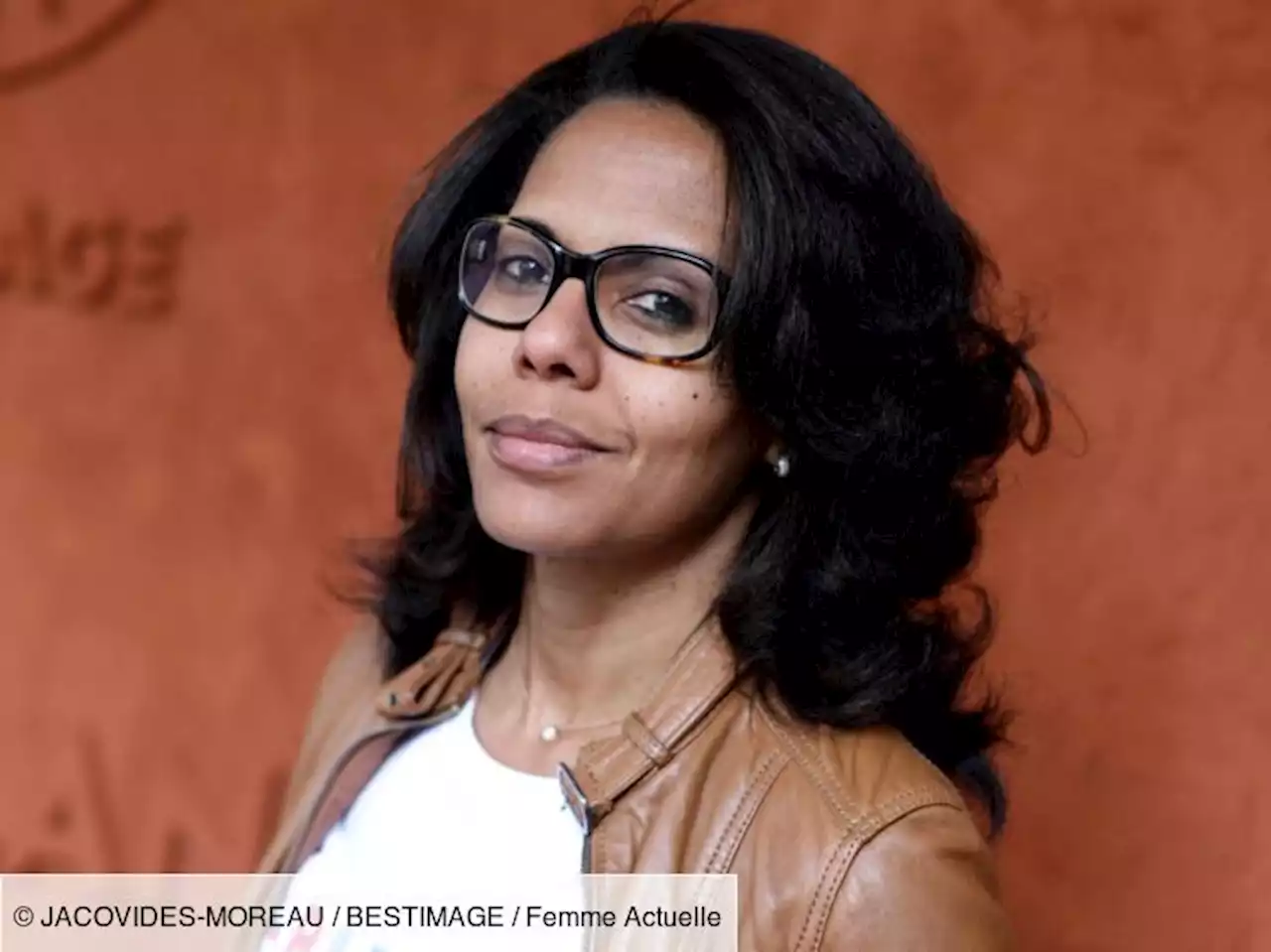 Audrey Pulvar change de tête et dévoile une coupe de cheveux afro incroyable