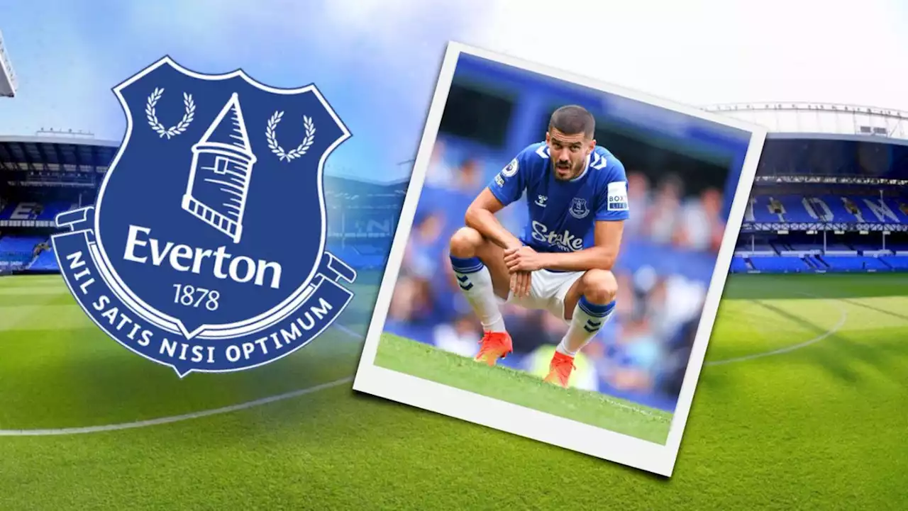 Everton news: Pundit issues emphatic verdict as Coady picture analysed