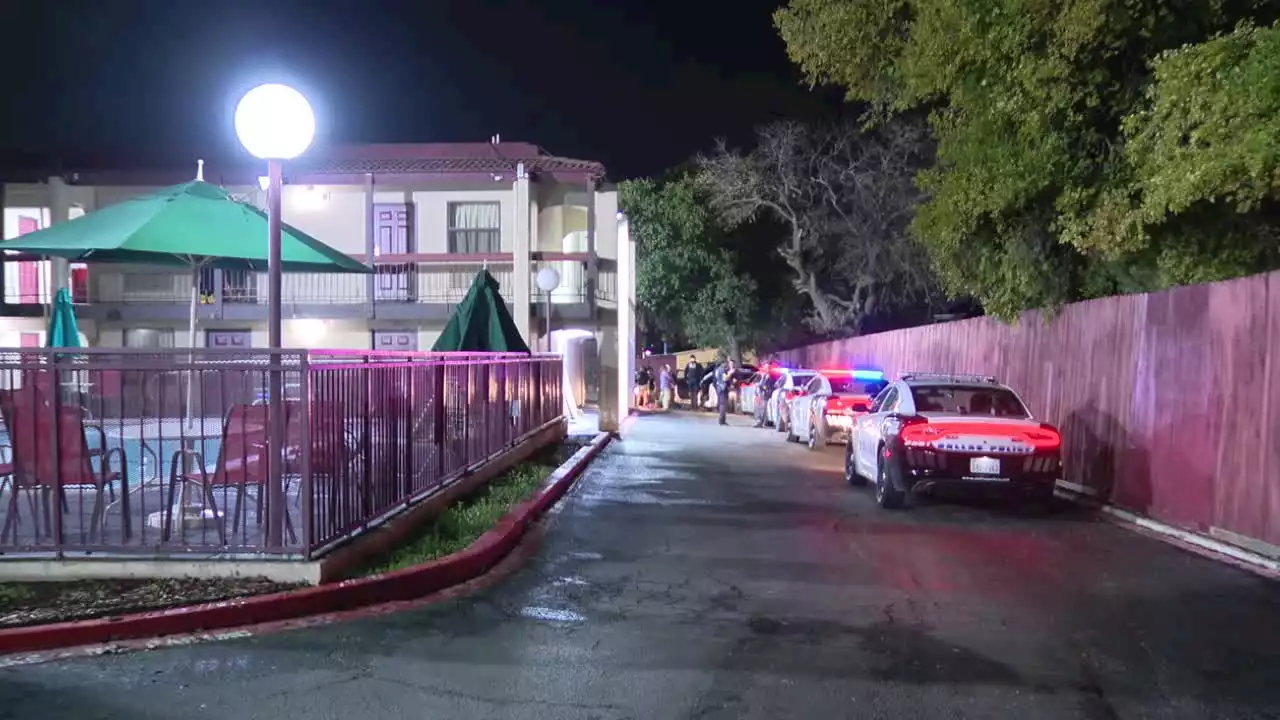 Girl shot during fight in Dallas motel room