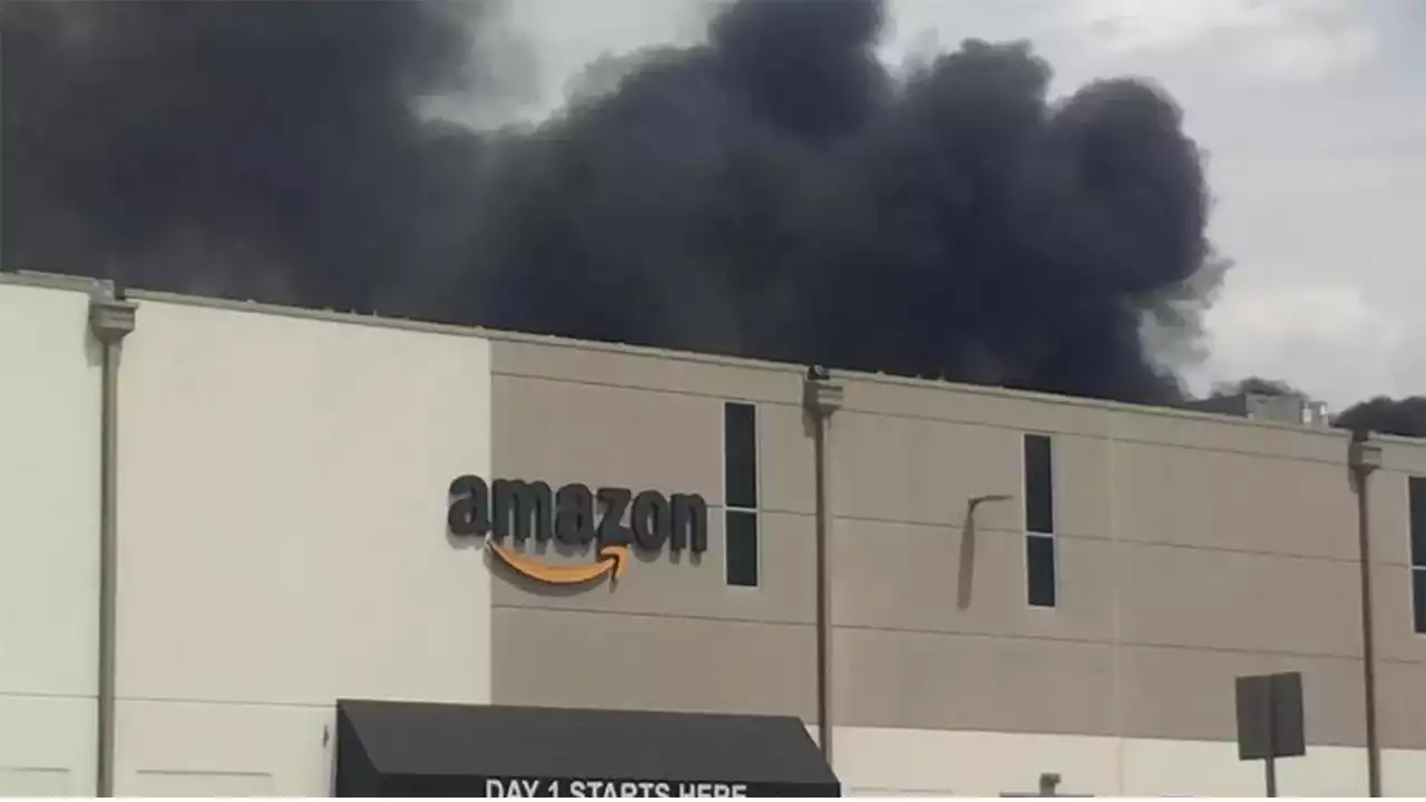 Amazon temporarily shuts down solar rooftops at all US facilities due to fires