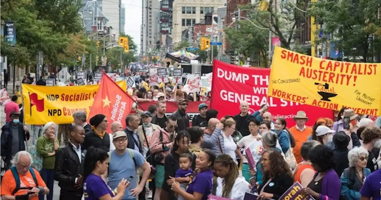 Toronto Labour Day parade highlights how Gen Z is revitalizing the workers’ movement - Toronto | Globalnews.ca