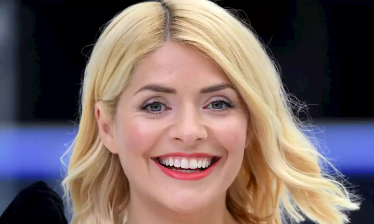 Holly Willoughby shows off major hair transformation in red hot outfit