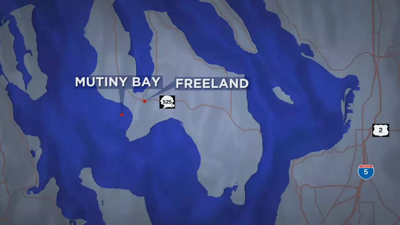 1 dead after float plane carrying 9 crashes off Whidbey Island