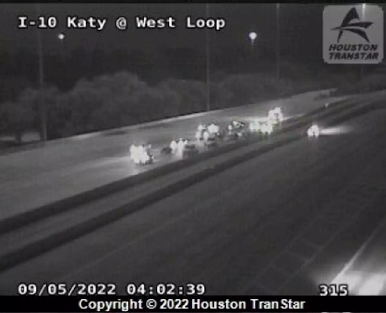 Wrong-way driver causes deadly head-on collision on Katy Freeway at West Loop, HPD says