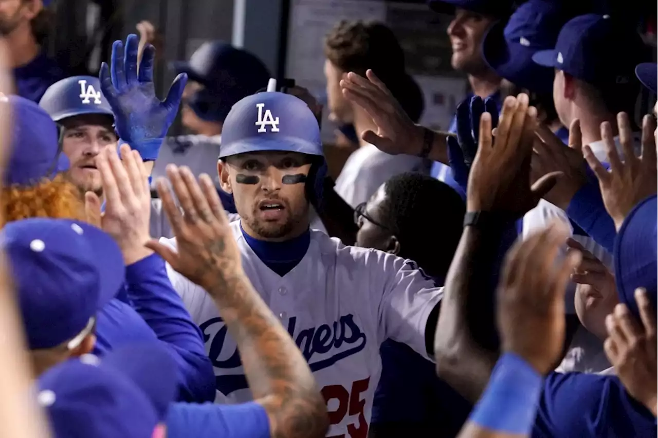 Dodgers empty their bullpen to beat the Padres in series finale