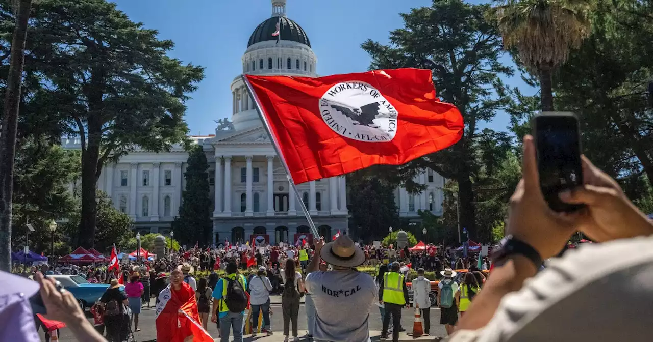 Biden endorses bill to help farmworkers organize, putting pressure on Newsom