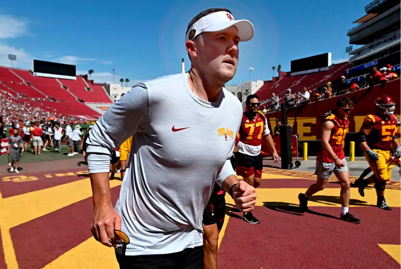 Is USC Back? Trojans Dazzle in Opening Day Blowout Over Rice