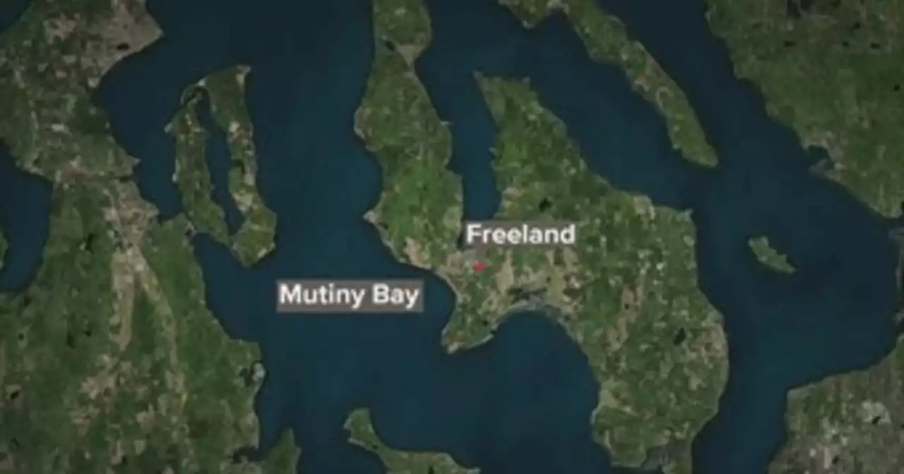 One dead, at least eight others missing following floatplane crash