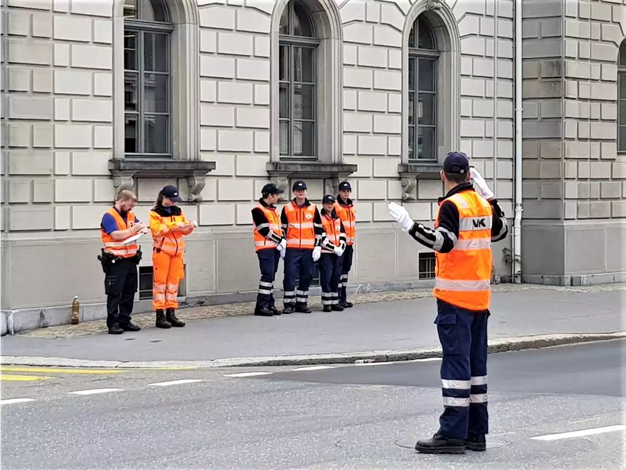 Kanton Glarus: Prüfungserfolg der neuen Verkehrskadetten/innen