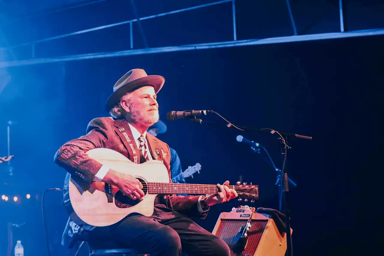 Robert Earl Keen Has Played His Final Show. He's Not Kidding