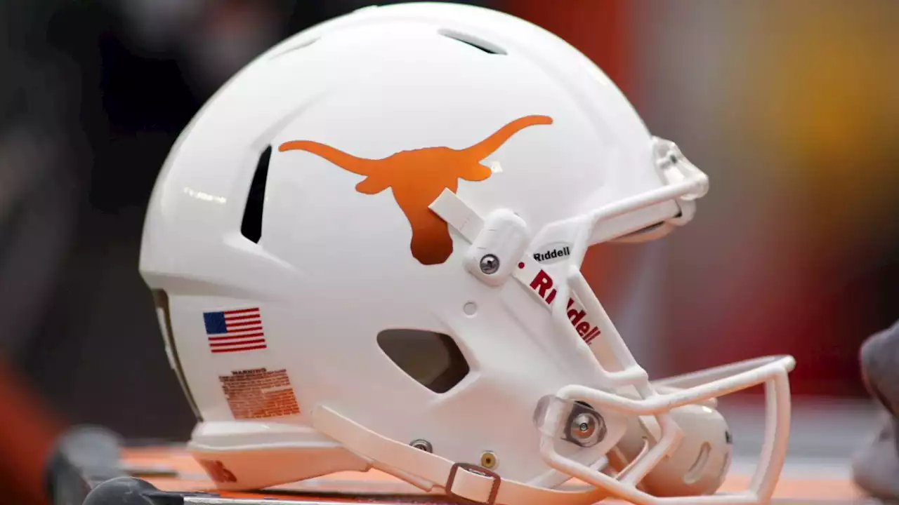 Texas TE Jahleel Billingsley Serving Six-Game Suspension