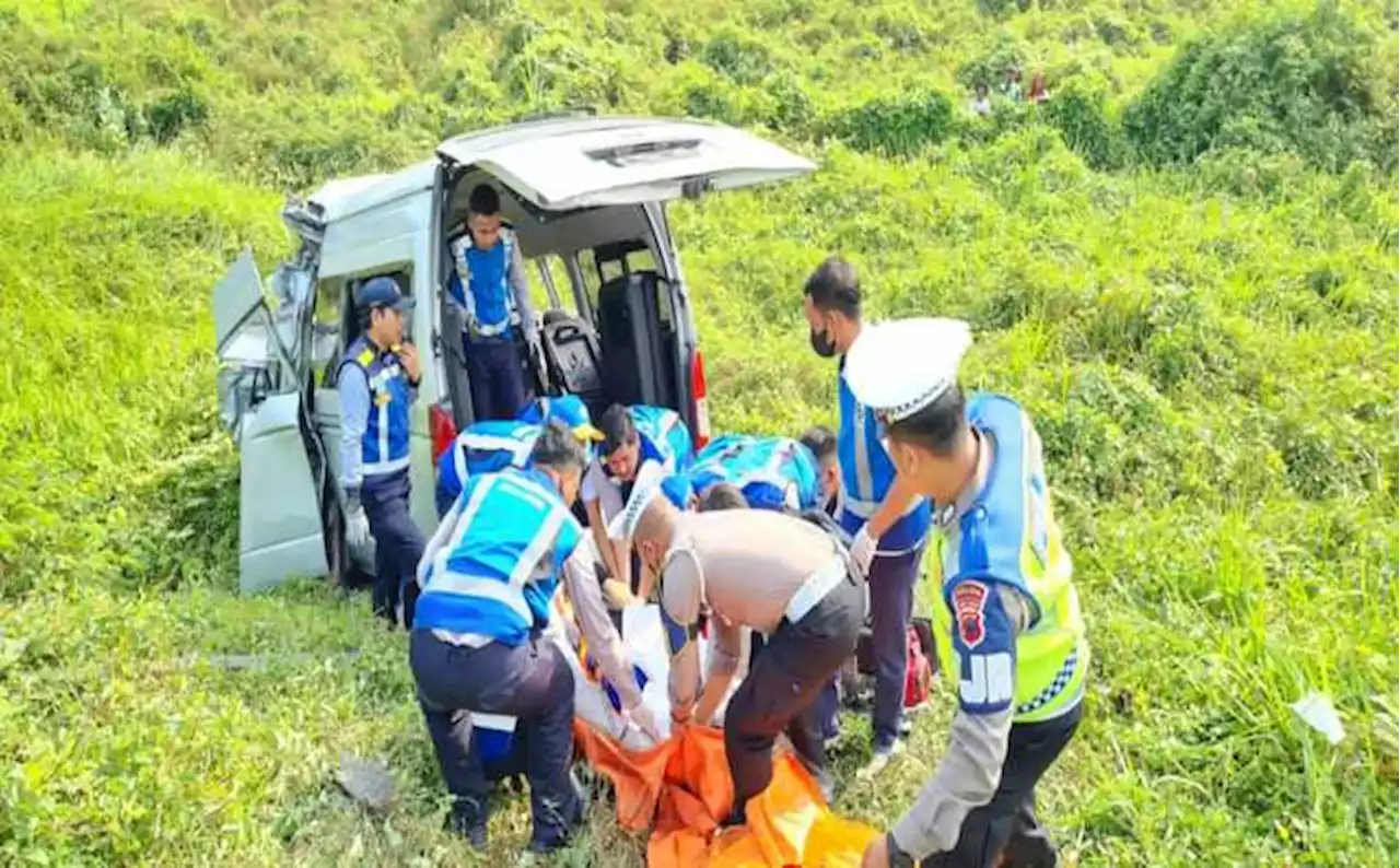 Kronologi Kecelakaan Maut di Tol Semarang-Batang sebabkan 7 Orang Meninggal