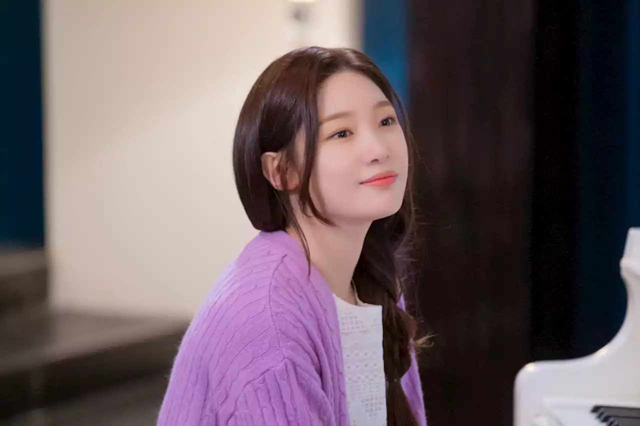 Jung Chaeyeon Radiates With Positive Energy As A Chaebol Heiress In “The Golden Spoon” Starring BTOB’s Yook Sungjae