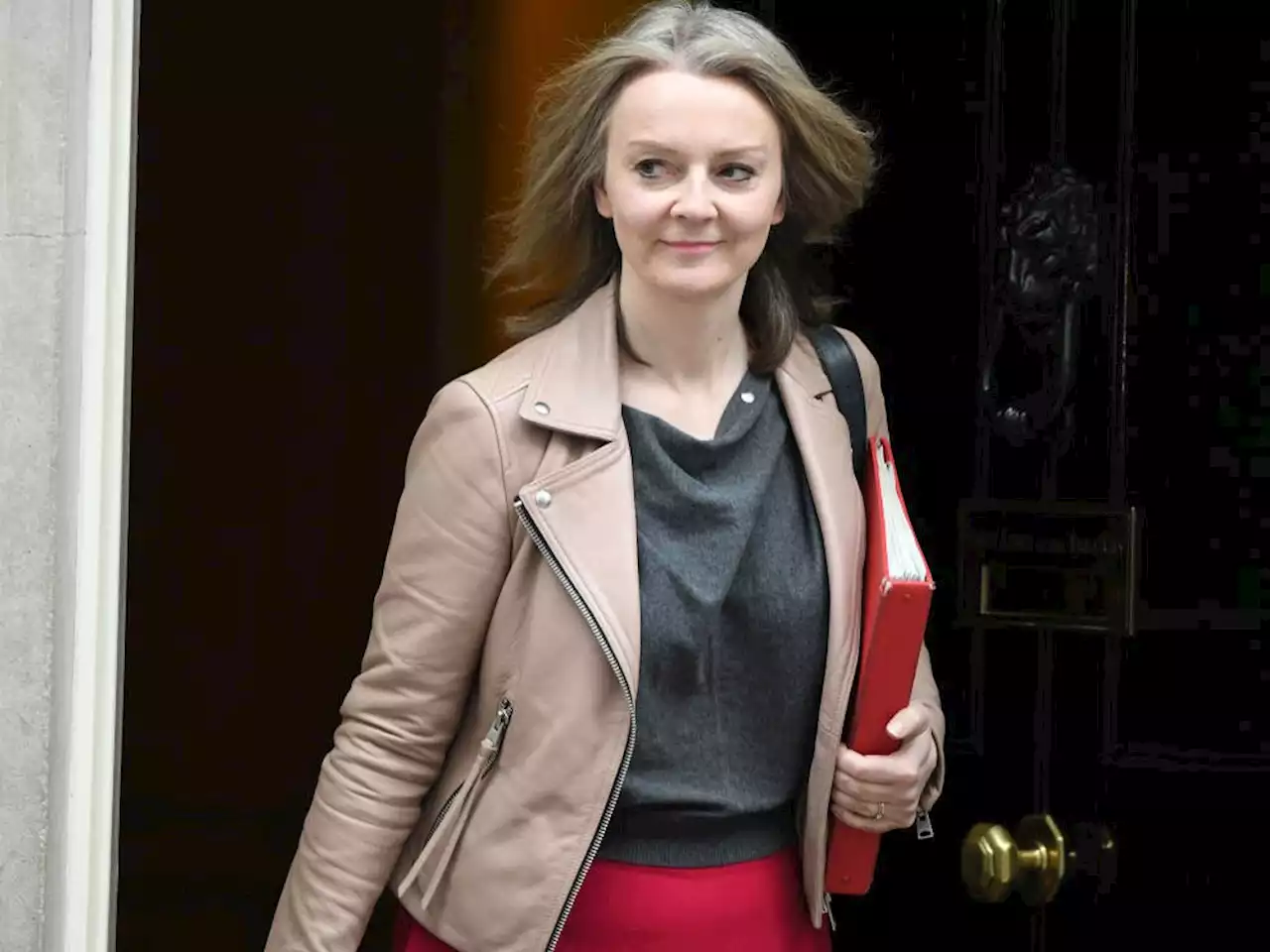 Liz Truss becomes the UK's new prime minister