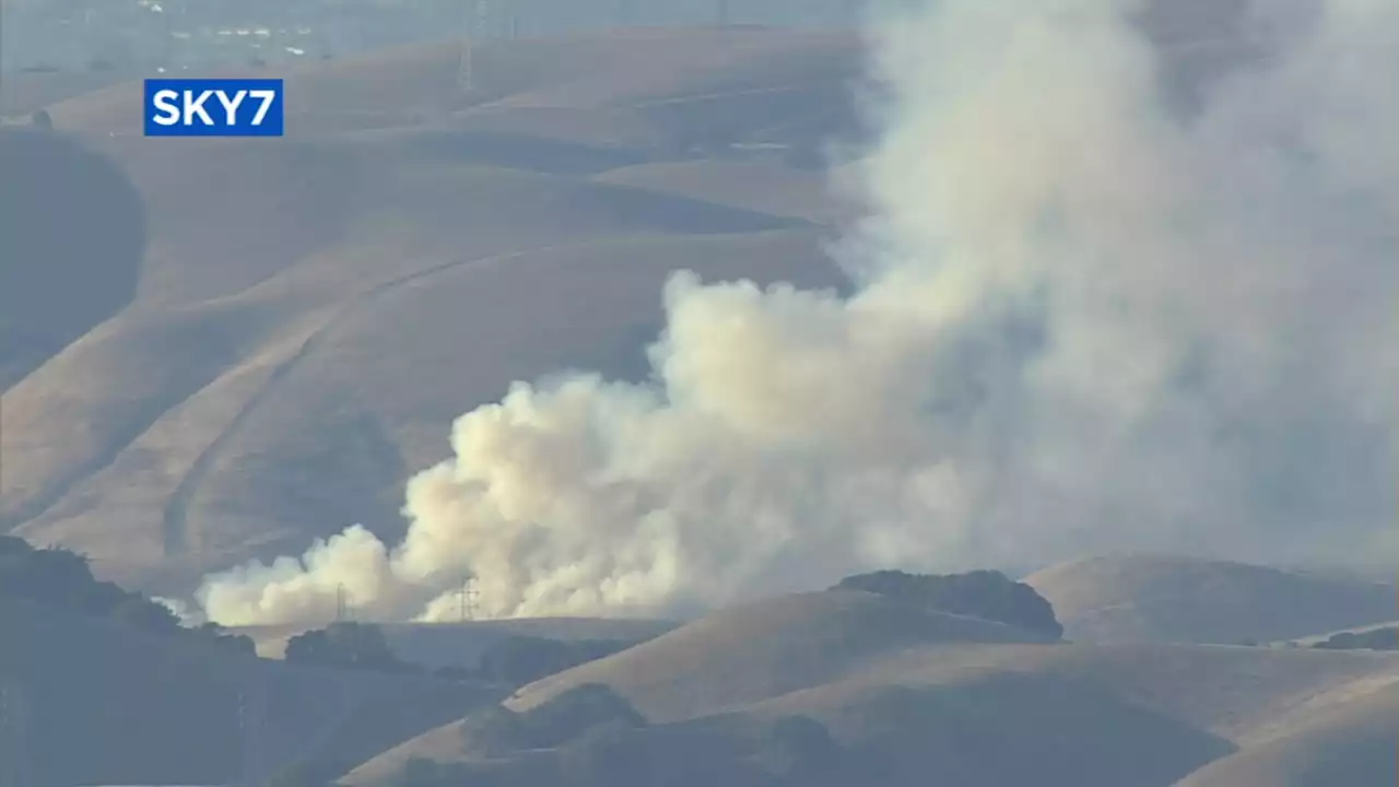 Forward progress stopped in Contra Costa County brush fire; evacuation warnings lifted