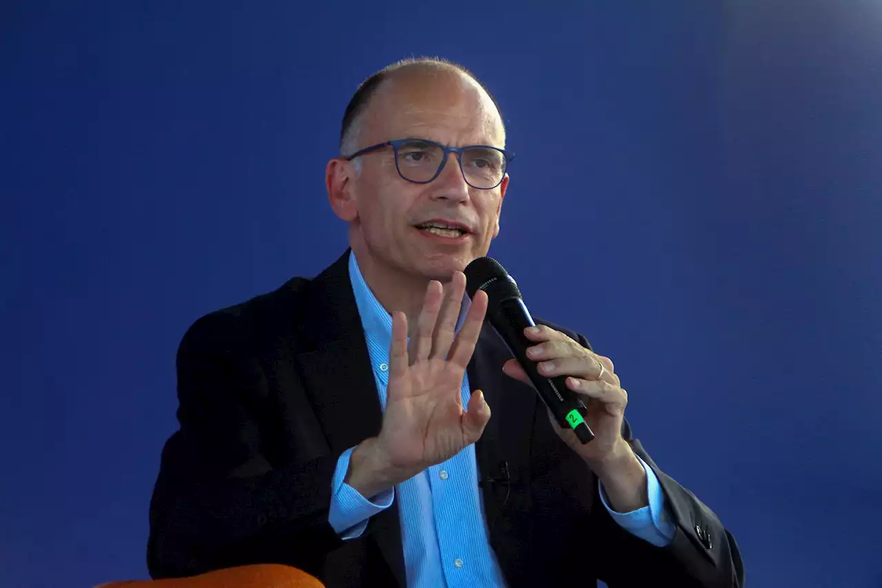 Elezioni 2022, Letta ai candidati: 'Fate tutto il possibile, è allarme democrazia'