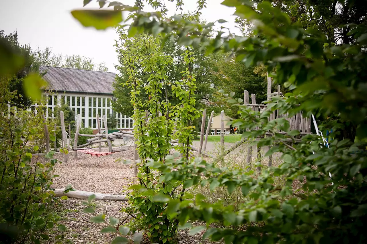 Exhibitionist muss in Therapie – Er lauerte den Kindern beim Spielplatz auf