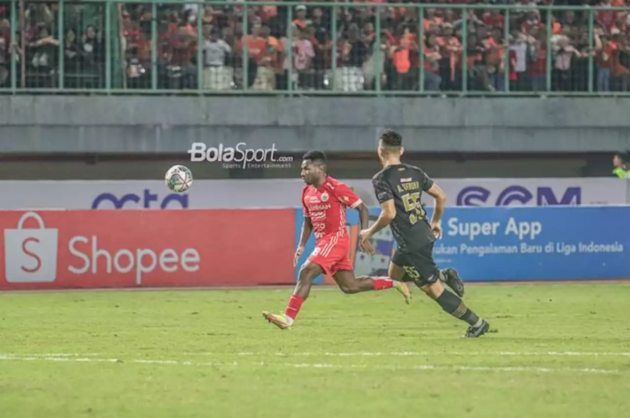 Persaingan Lini Depan Persija Ketat, Ricky Cawor Ambil Sisi Positifnya - Bolasport.com