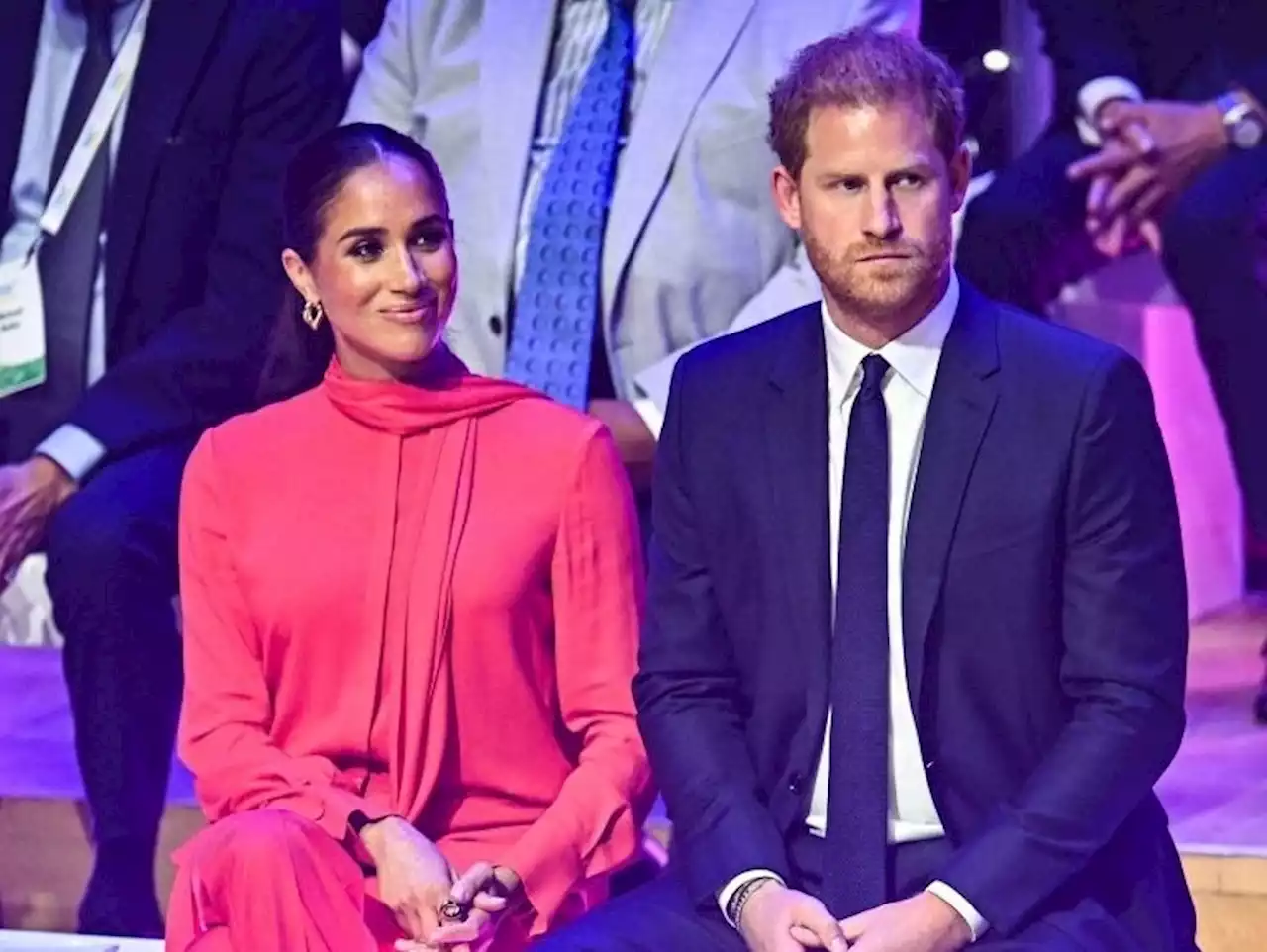 Harry and Meghan snubbed by Royal Family while in the U.K.