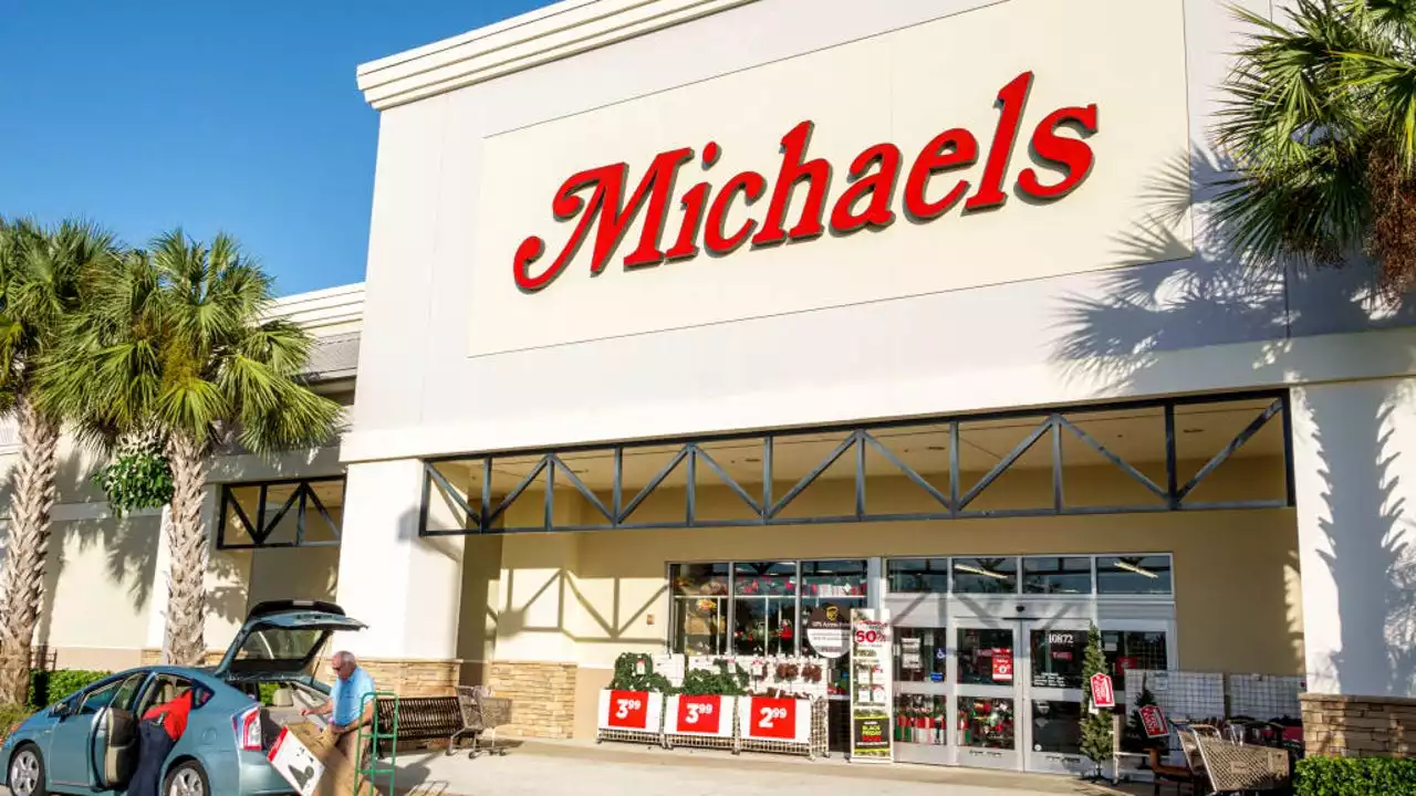 Michaels hiring 15K holiday employees ahead of busy retail season