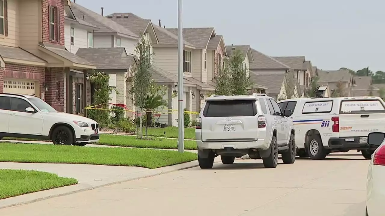 Teen shot in northwest Harris County dies at hospital, victim identified