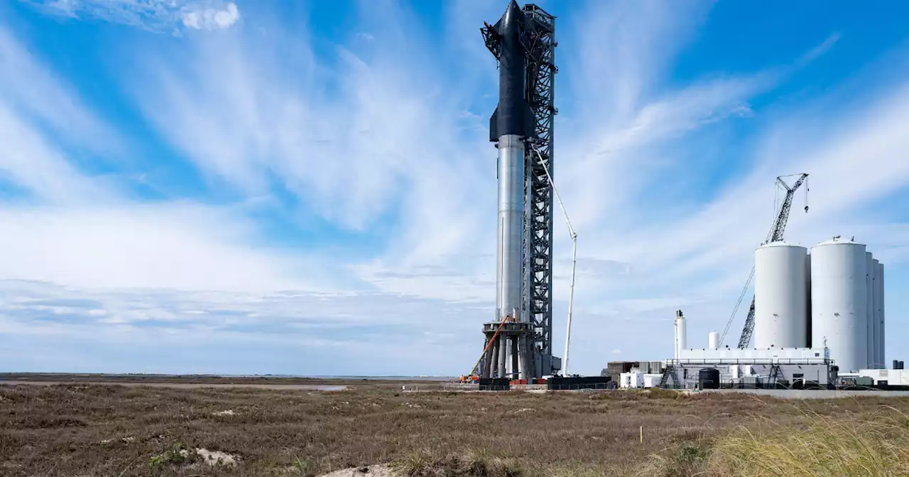 World's Largest Hydrogen Plant Says It's Going to Power SpaceX Launches