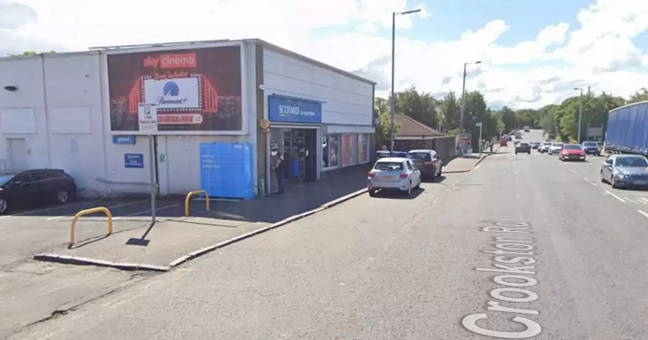 Glasgow man rushed to hospital after vicious attack as police 'tape off car park'