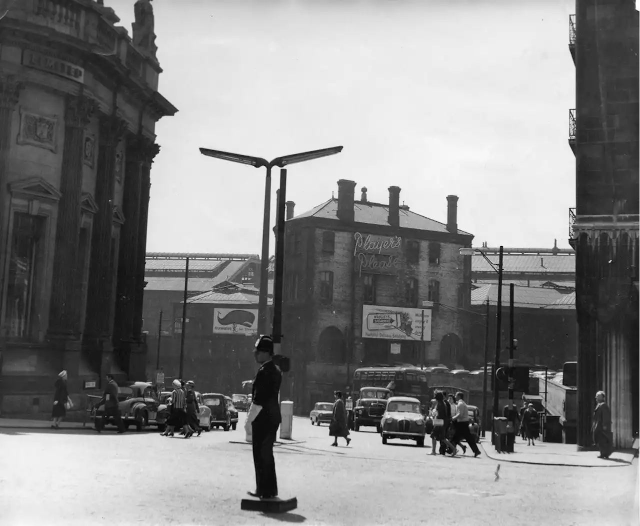 Boar Lane in the 1950s: Photo gems provide fascinating snapshot of life