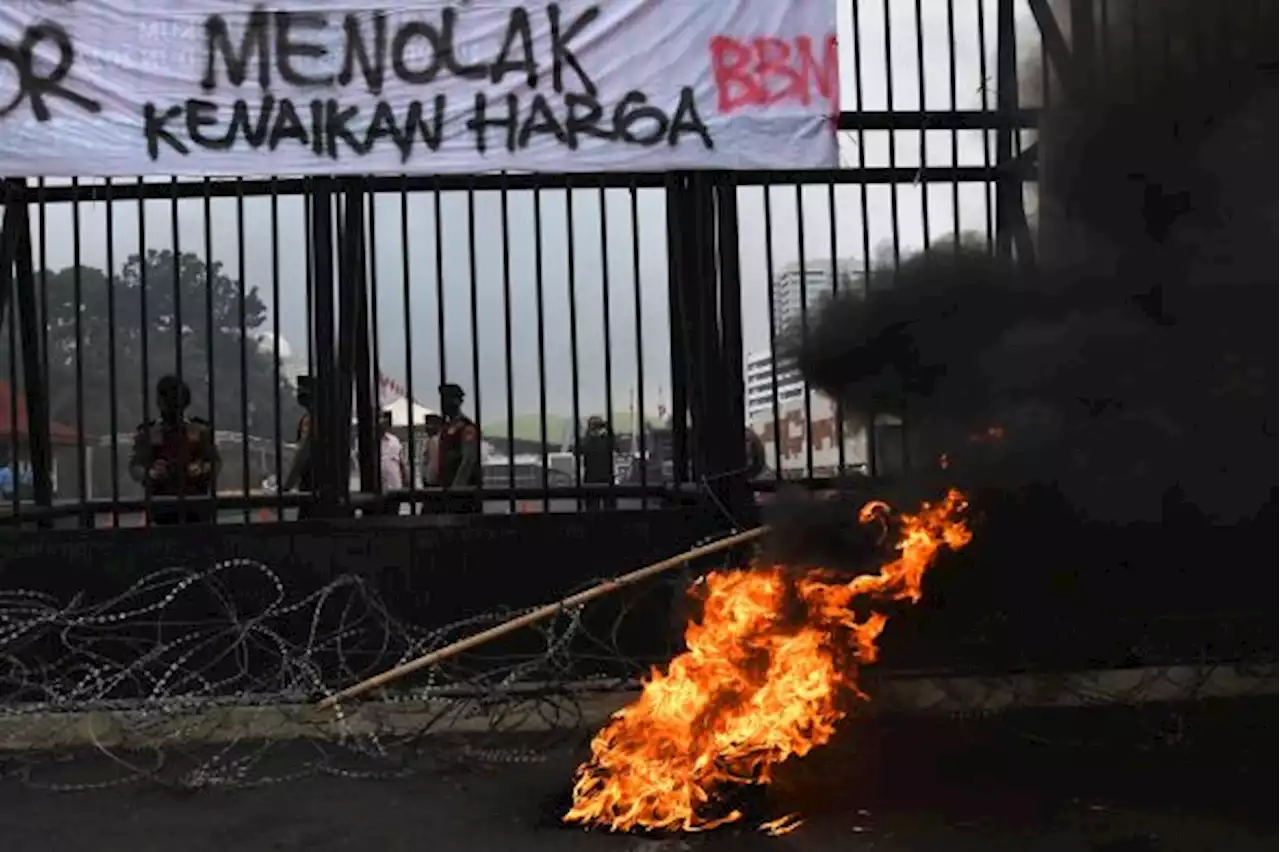 Buruh Demo BBM di Jakarta, Presiden Jokowi di Bogor