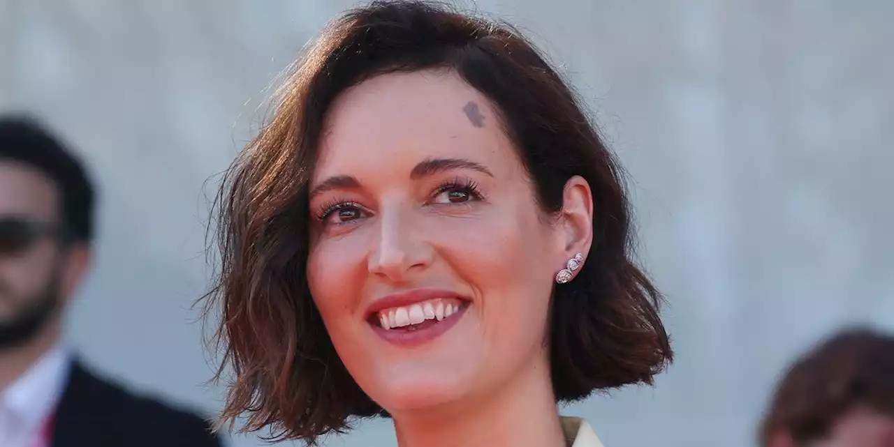 Phoebe Waller-Bridge’s stylish white suit is a lesson in tailored glamour