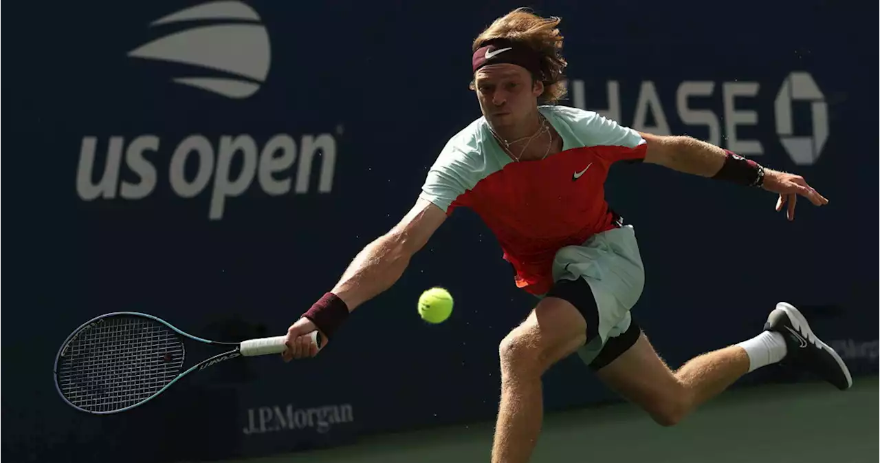 Tennis, Us Open: Rublev avanti in scioltezza, Swiatek ok in tre set