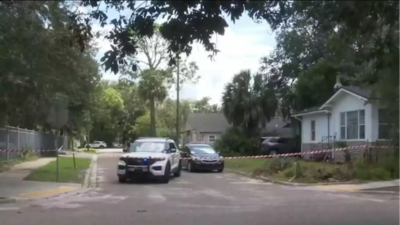 Woman dead, man in critical condition after Brentwood shooting, JSO says