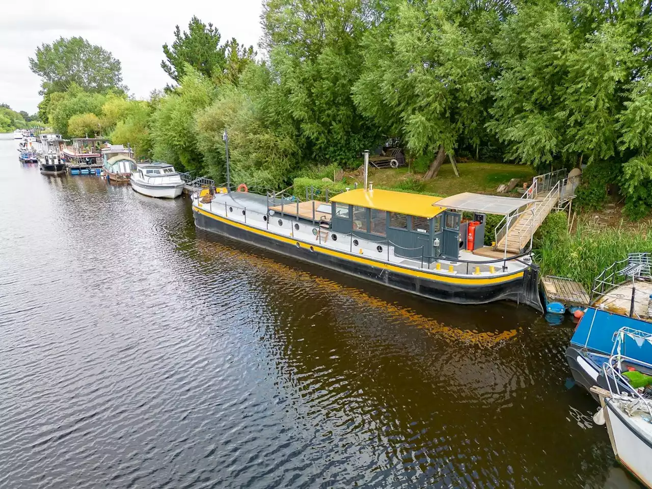 Rare chance to buy a fabulous historic houseboat with its own freehold moorings in York