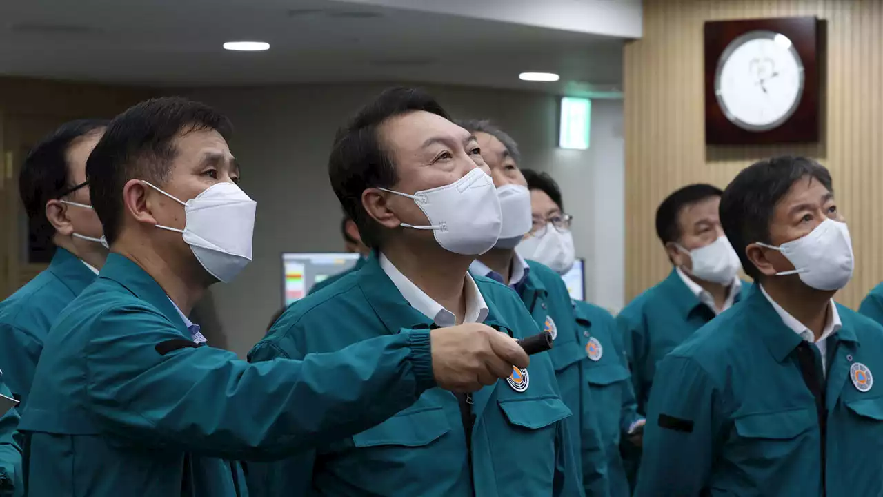 尹 '오늘내일은 안심할 수 없는 상태...대비 중요해'