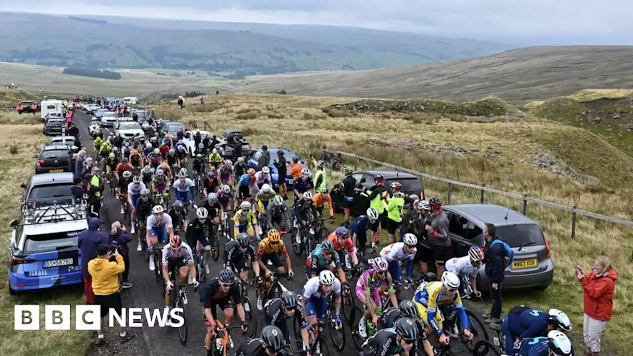 North Yorkshire: Tour of Britain cyclists tackle punishing uphill route