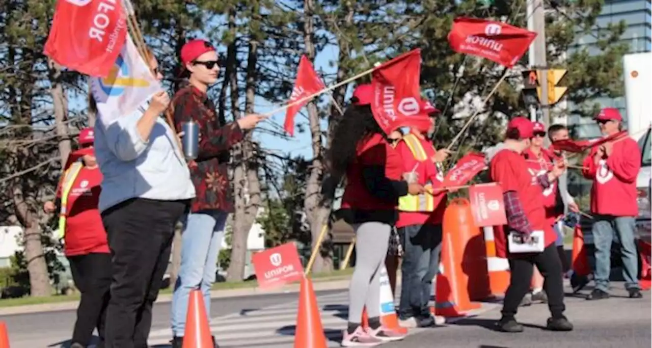 Delays possible again Wednesday as ramped up picket action planned at Durham College and Ontario Tech campus