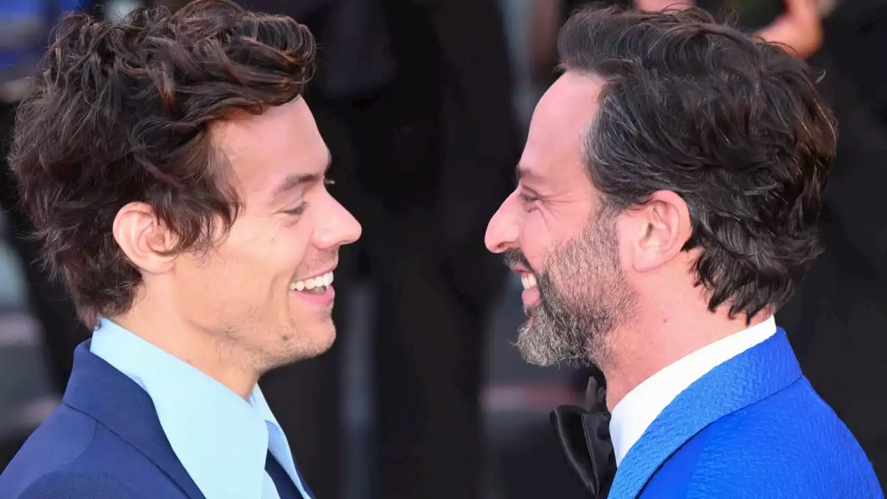 Nick Kroll Has Hilarious Reaction to Co-Star Harry Styles' Fans