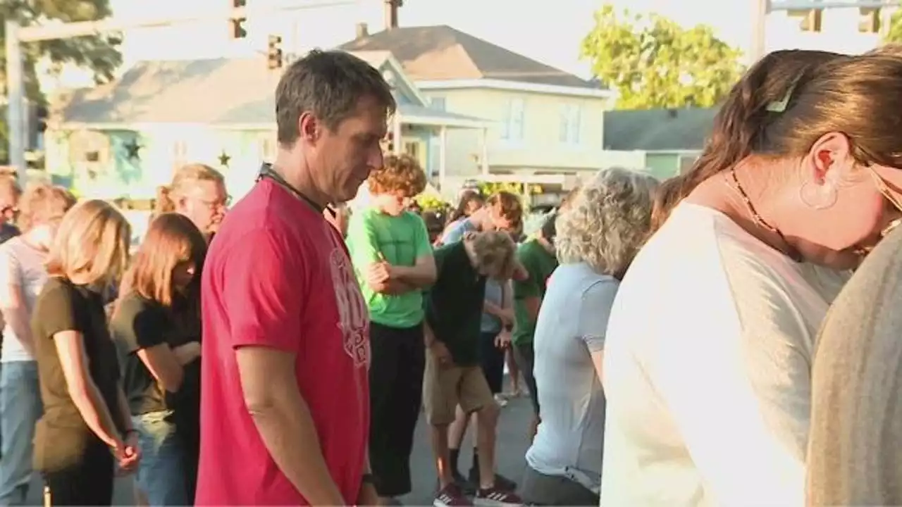 Father of 14-year-old killed in Galveston crash thanks community during vigil