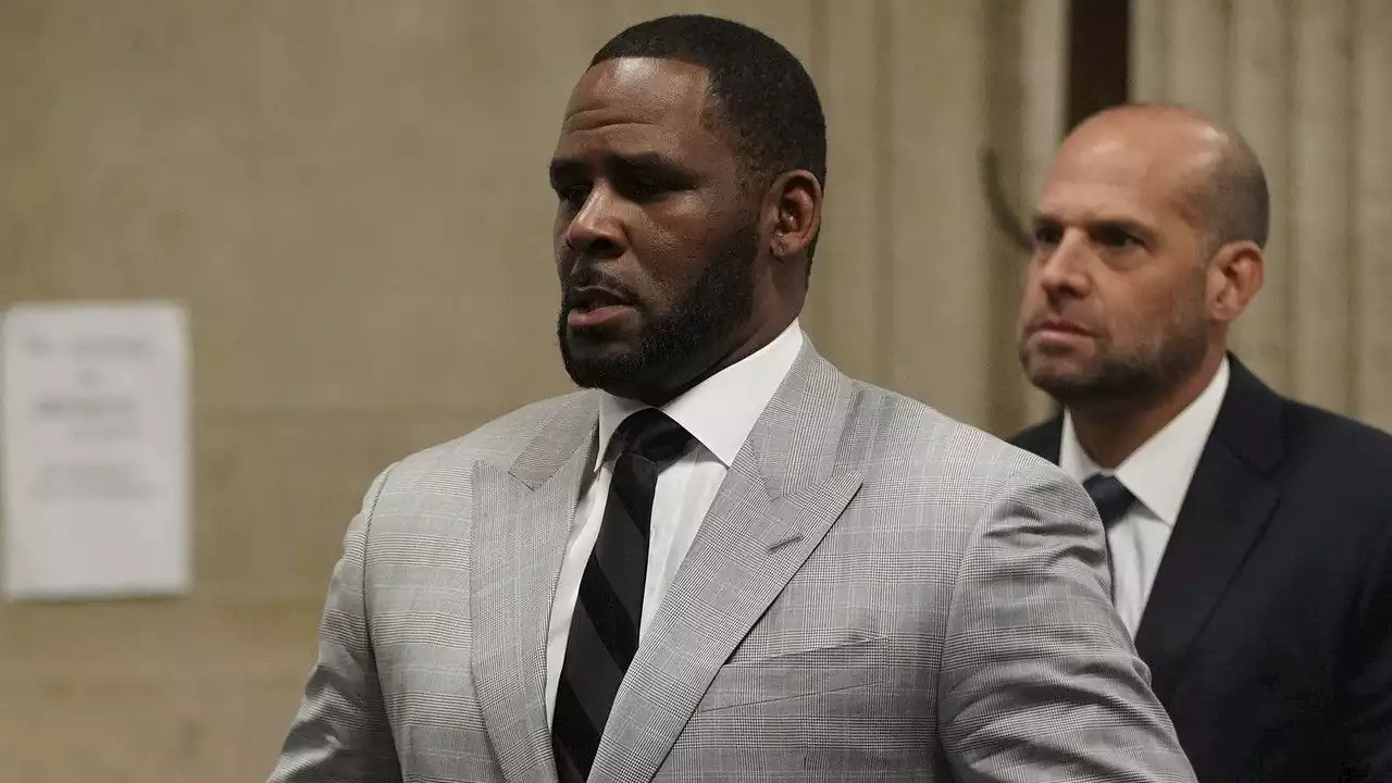 Music writer fights subpoena to testify at R. Kelly trial