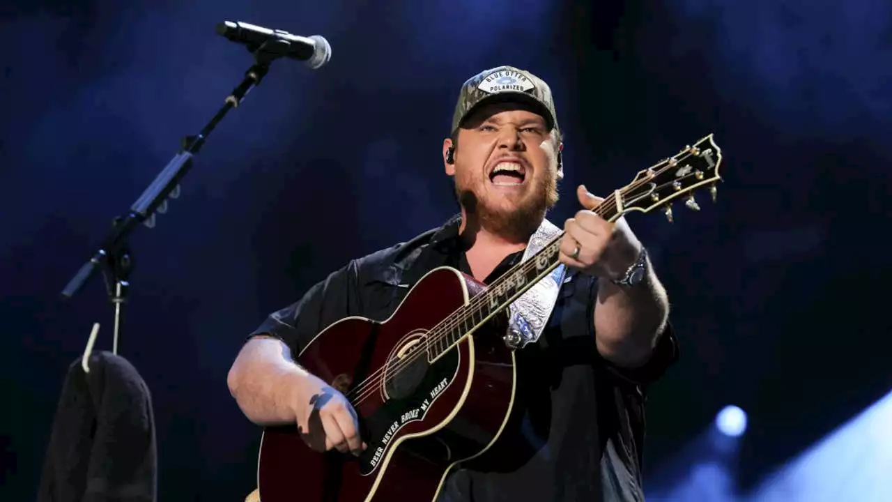 Country star Luke Combs pays for 12-year-old's ticket to his show