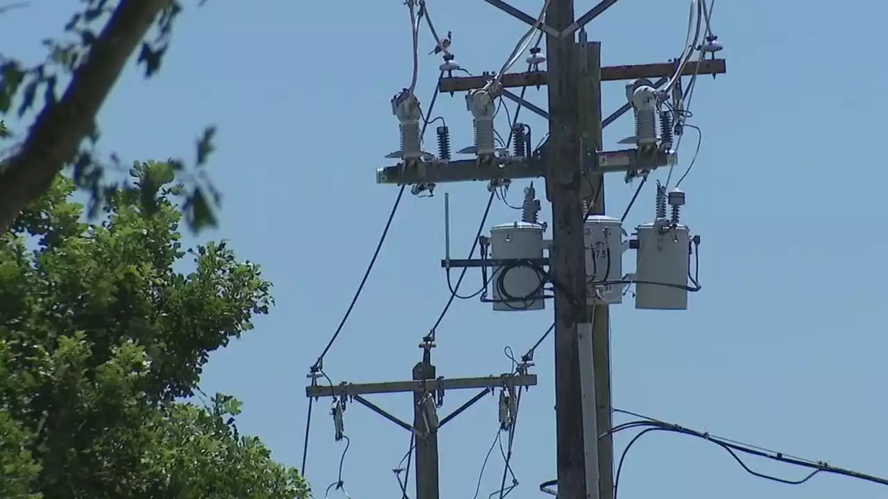 California's grid operator issues level 3 emergency, rolling blackouts likely