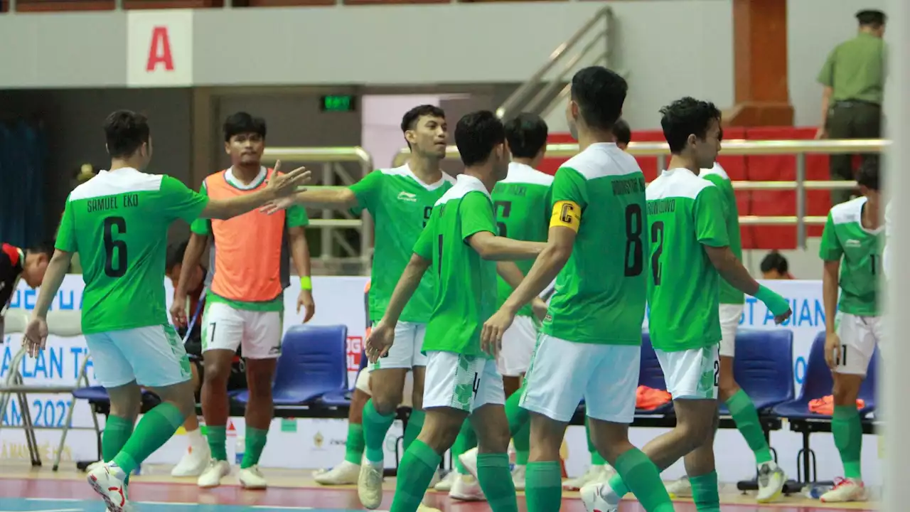 Timnas Futsal Indonesia & Bintang Timur Surabaya Menang Telak | Goal.com Indonesia