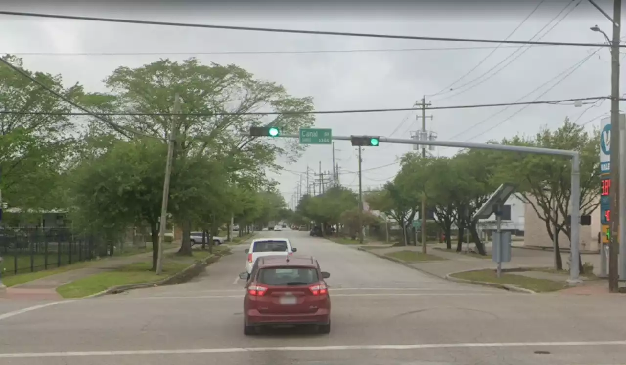 Man dies after being hit by truck in East End crosswalk, police say