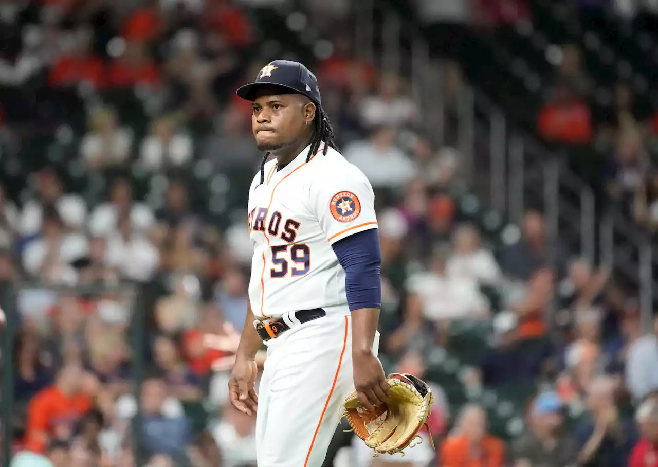 Shoddy defense, lack of timely hits doom Astros in loss to Rangers