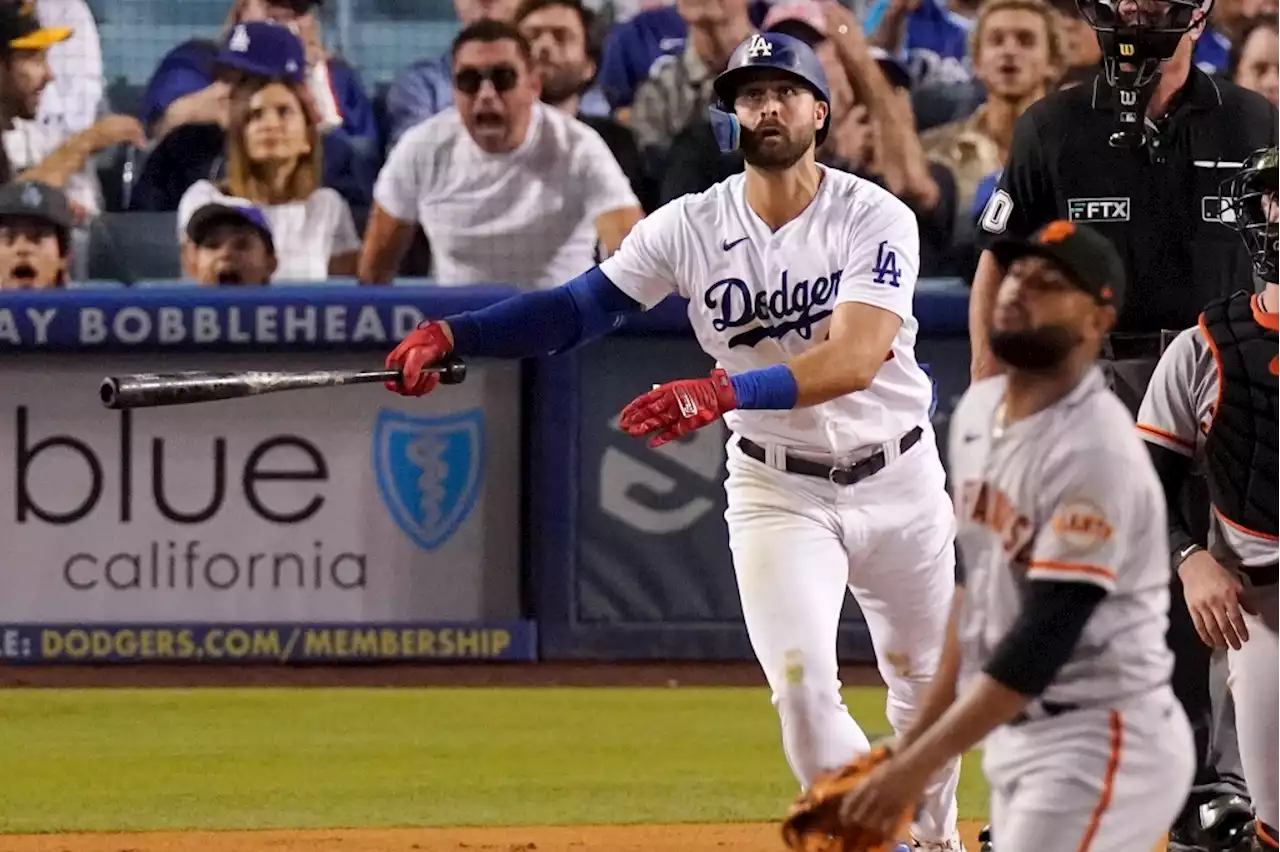 SF Giants’ bullpen game not good enough, win streak snapped vs. Dodgers